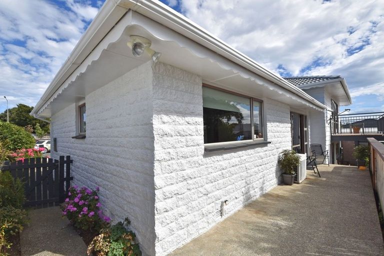 Photo of property in 8 White Street, Newfield, Invercargill, 9812