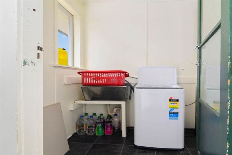 Photo of property in 24 Bellingham Crescent, Fordlands, Rotorua, 3015