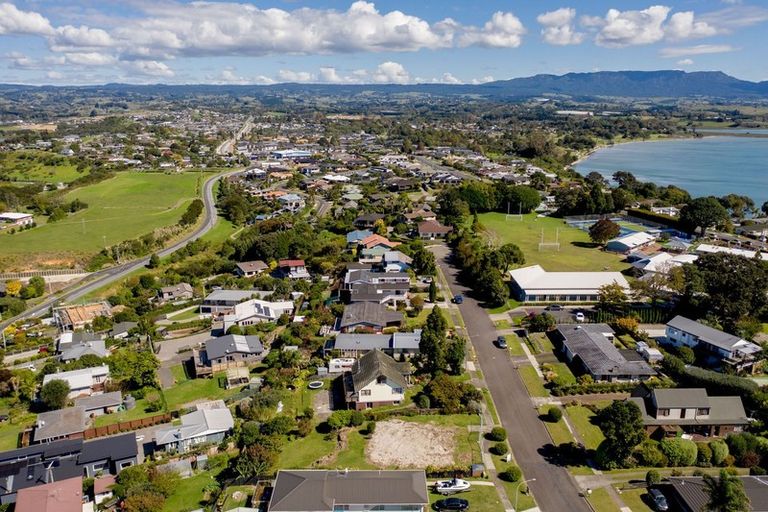 Photo of property in 37 Coppelia Avenue, Omokoroa, 3114