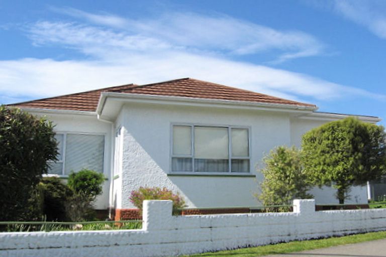 Photo of property in 1 Ranui Road, Stoke, Nelson, 7011