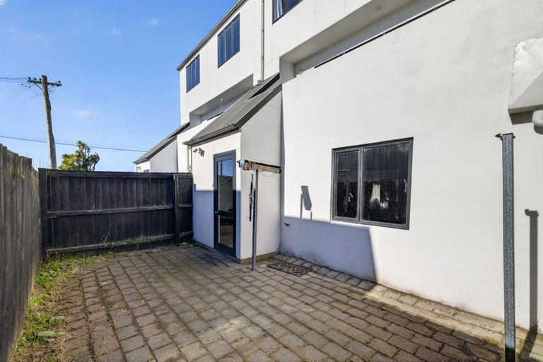 Photo of property in 2/477 Madras Street, St Albans, Christchurch, 8014