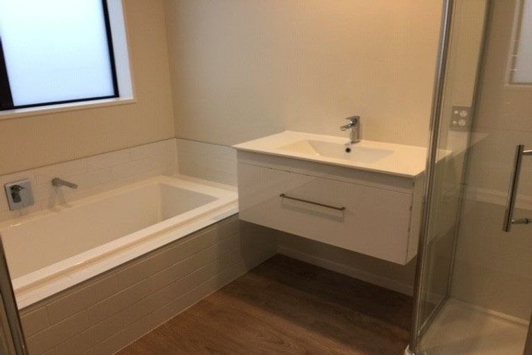 Photo of property in 10 Godley Place, Woodend, 7610