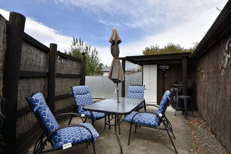 Photo of property in 65 Victoria Street, Carterton, 5713