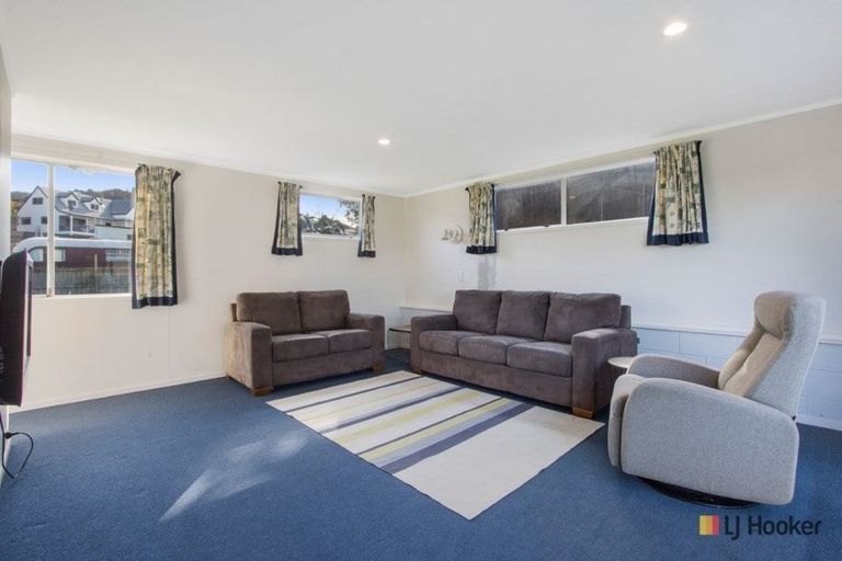 Photo of property in 47 Beach Road, Waihi Beach, 3611