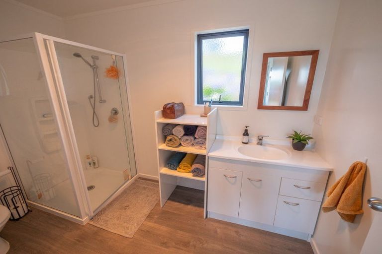 Photo of property in 38 Taipa View Road, Taipa, 0483