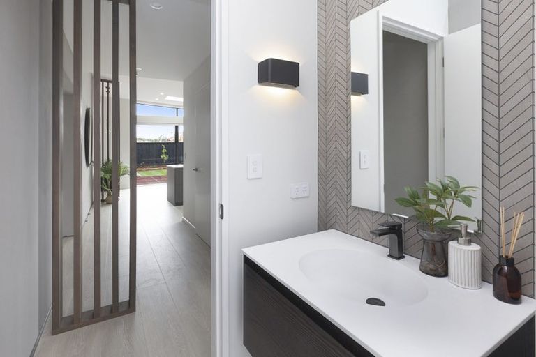 Photo of property in 7 Oakbridge Boulevard, Marshland, Christchurch, 8051