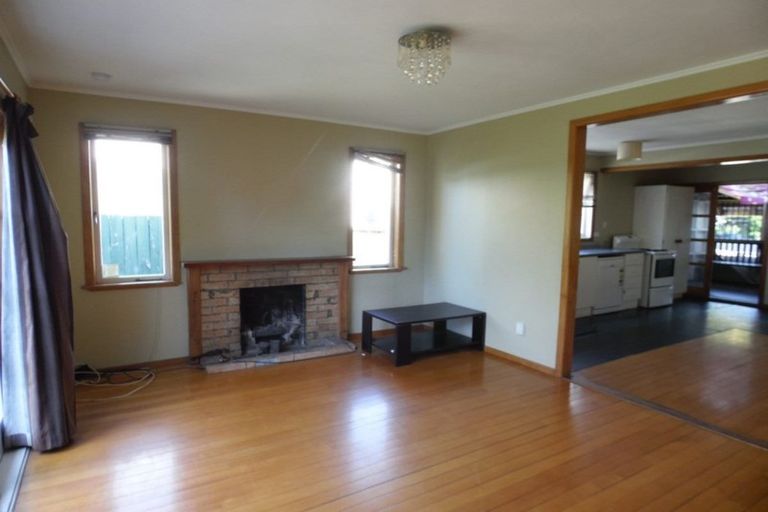 Photo of property in 47 Pomaria Road, Henderson, Auckland, 0610