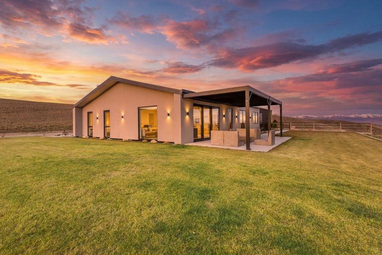 Photo of property in 370 Nelsen Ridge Road, Waikerikeri, Alexandra, 9393