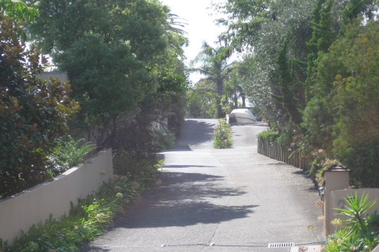Photo of property in 295/93 Beach Road, Castor Bay, Auckland, 0620