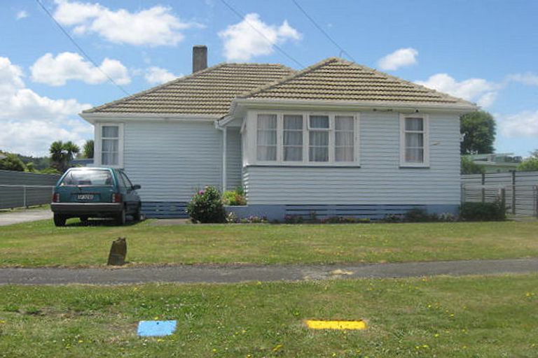 Photo of property in 18 Victory Place, Aramoho, Whanganui, 4500