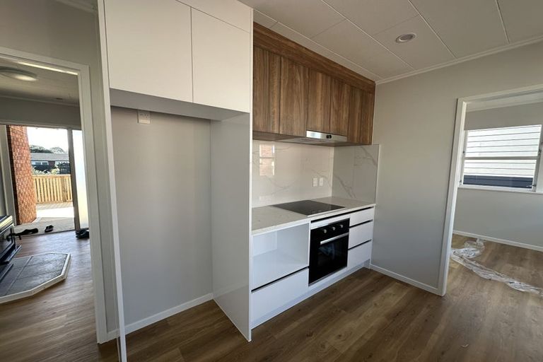 Photo of property in 25b Borrowdace Avenue, Botany Downs, Auckland, 2010