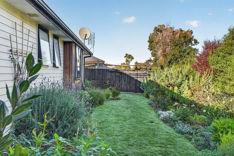 Photo of property in 23 Tarata Grove, Lansdowne, Masterton, 5810