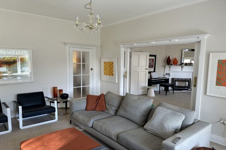 Photo of property in 14 Selwyn Terrace, Thorndon, Wellington, 6011