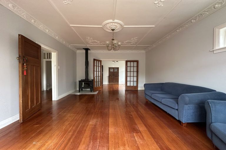 Photo of property in 343 Karori Road, Karori, Wellington, 6012