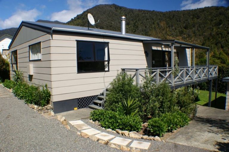 Photo of property in 10 Nikau Street, Duncan Bay, Rai Valley, 7195