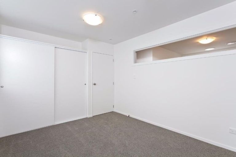 Photo of property in 8/26 Railway Street West, Papakura, 2110