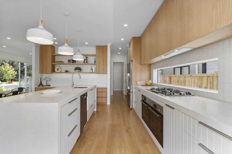 Photo of property in 6 Tiaki Lane, Karaka, Papakura, 2113