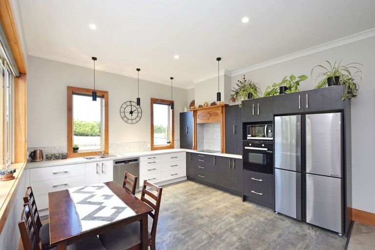 Photo of property in 75 Largs Street, Wallacetown, 9816