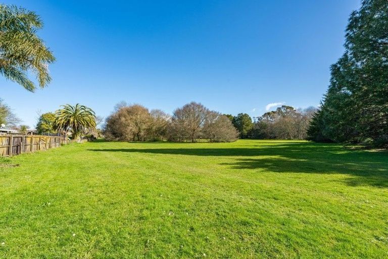 Photo of property in 24 Taksan Place, Pukete, Hamilton, 3200