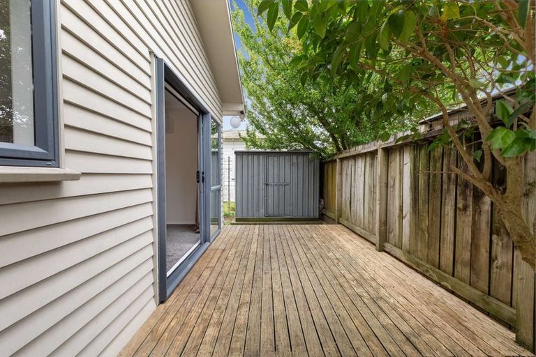 Photo of property in 9 Moore Street, West End, Palmerston North, 4412