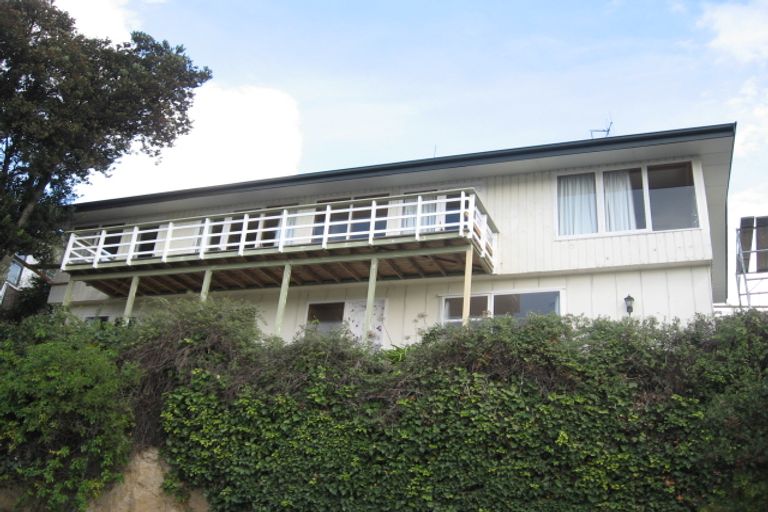 Photo of property in 5 Seapoint Road, Bluff Hill, Napier, 4110