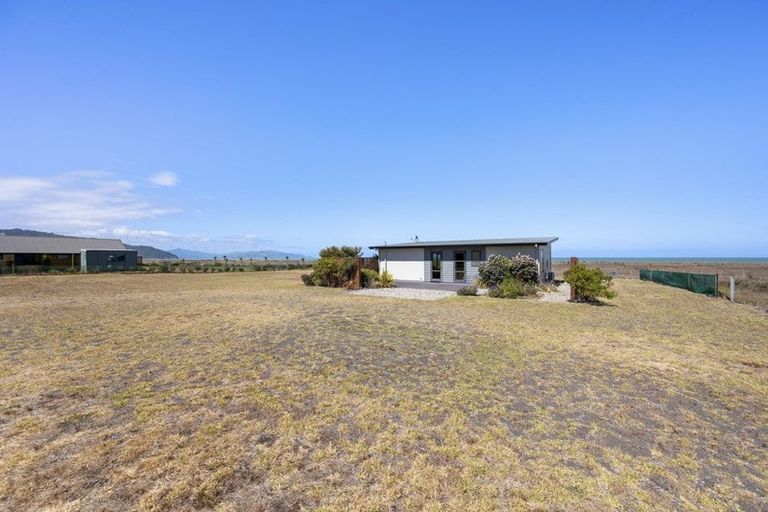 Photo of property in 27 Ocean View Crescent, Rarangi, Blenheim, 7273