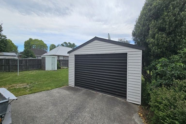 Photo of property in 2 Nyton Place, Bryndwr, Christchurch, 8053