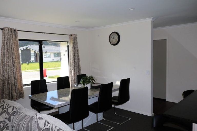 Photo of property in 55 Buddle Road, Wallaceville, Upper Hutt, 5018