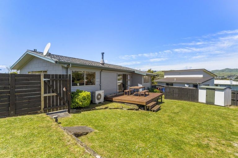 Photo of property in 62 Desert Gold Street, Ascot Park, Porirua, 5024