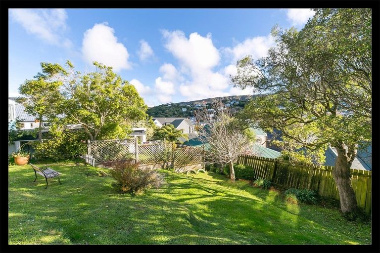 Photo of property in 2/27 Abbott Street, Ngaio, Wellington, 6035