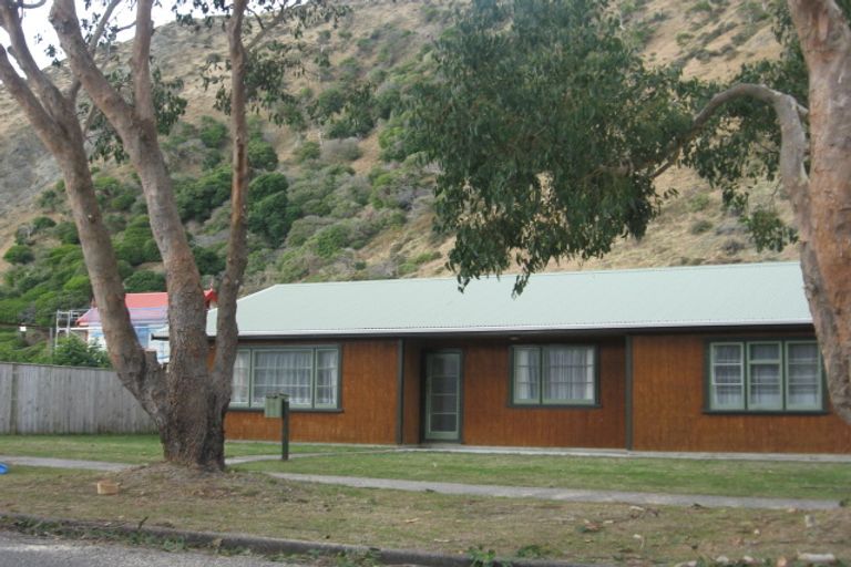 Photo of property in 12 Tilley Road, Paekakariki, 5034