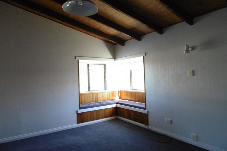 Photo of property in 61 Rhinevale Close, Henderson, Auckland, 0612