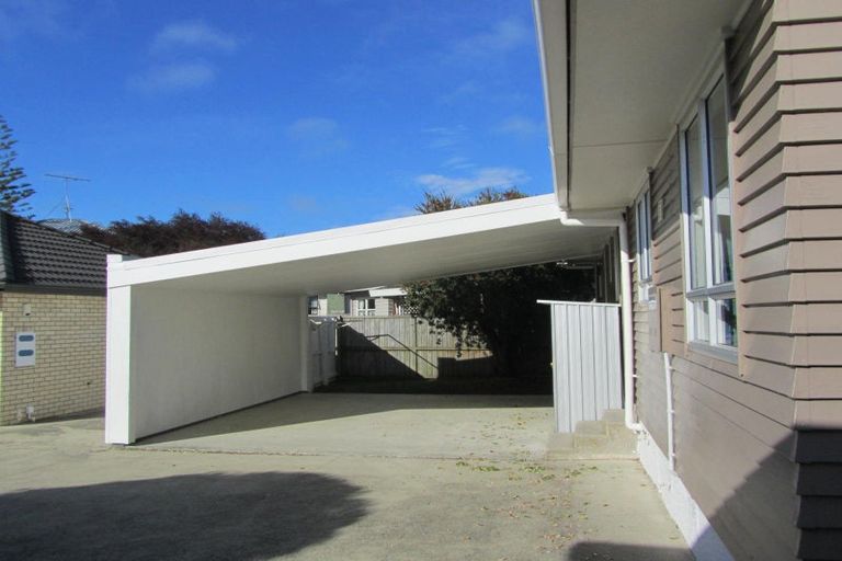 Photo of property in 217a Onewa Road, Birkenhead, Auckland, 0626