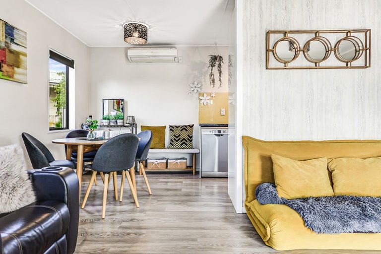 Photo of property in 9 Pringle Place, Nawton, Hamilton, 3200