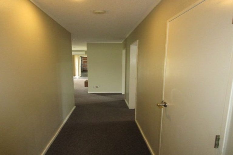 Photo of property in 22 Saint James Court, Paraparaumu, 5032