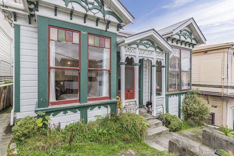 Photo of property in 38 Pirie Street, Mount Victoria, Wellington, 6011