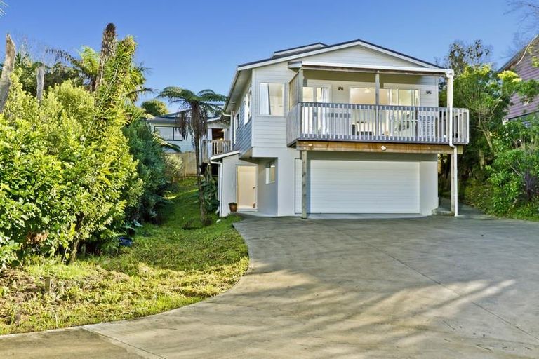 Photo of property in 5a Tipau Street, Torbay, Auckland, 0630