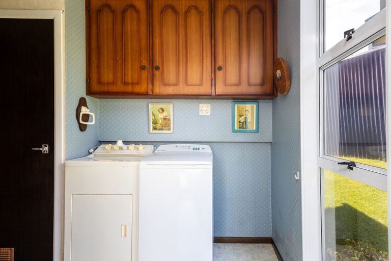 Photo of property in 33 South Road, Blagdon, New Plymouth, 4310