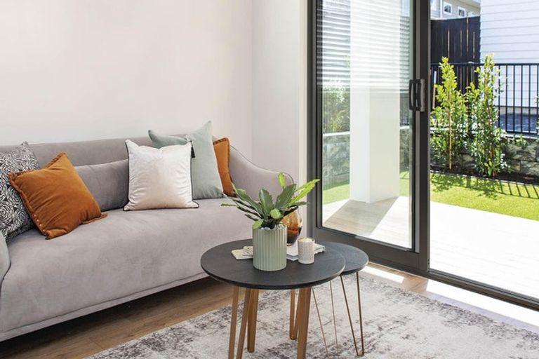 Photo of property in 30 Whale Cove, Stanmore Bay, Whangaparaoa, 0932