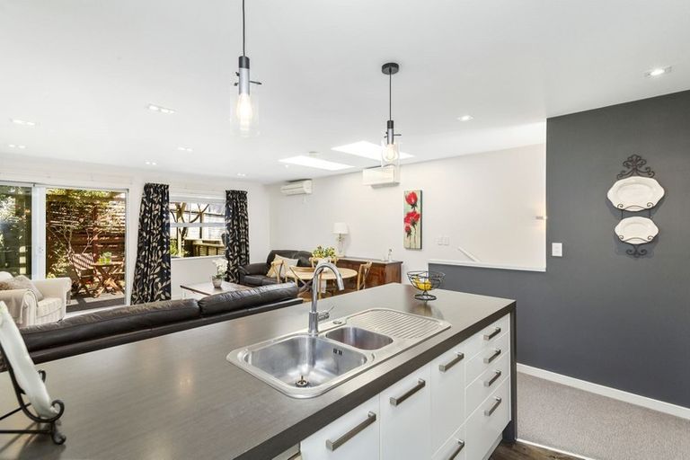 Photo of property in 8a Hollies Crescent, Johnsonville, Wellington, 6037