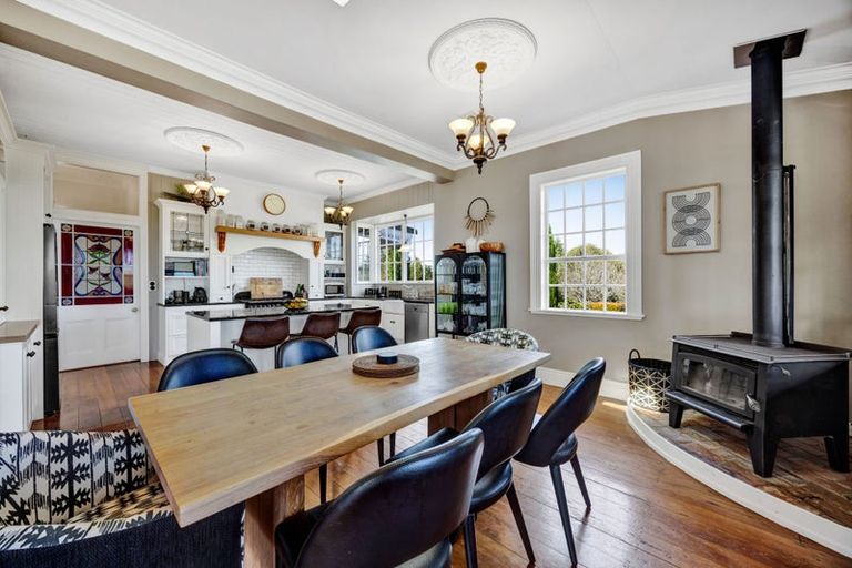 Photo of property in 104 Pitt Road, Hillsborough, New Plymouth, 4372