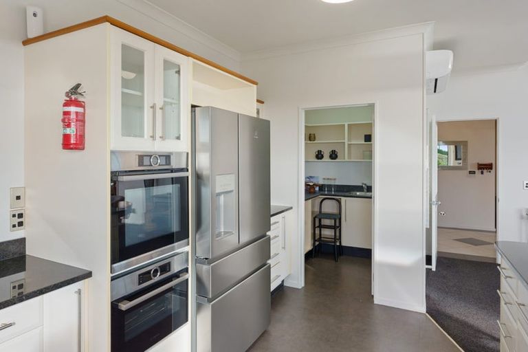 Photo of property in 123 Aston Road, Waikanae, 5391