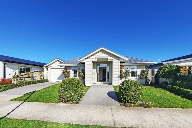 Photo of property in 27 Barnard Street, Kaiapoi, 7630