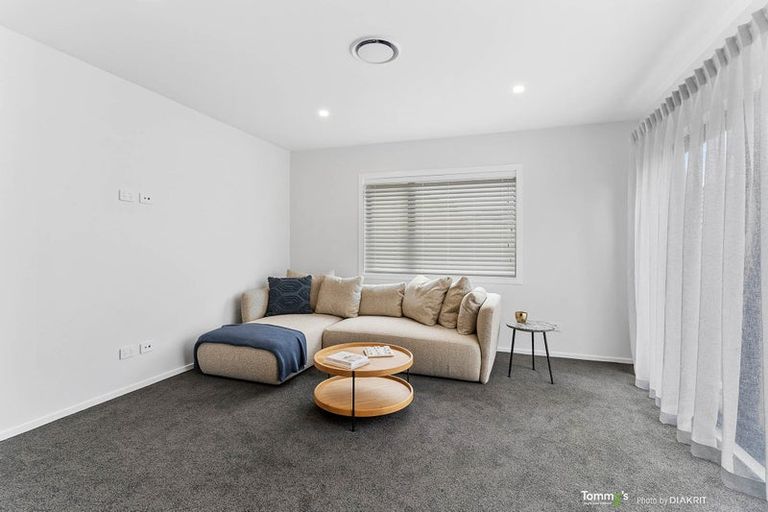 Photo of property in 41 Ken Douglas Drive, Aotea, Porirua, 5024