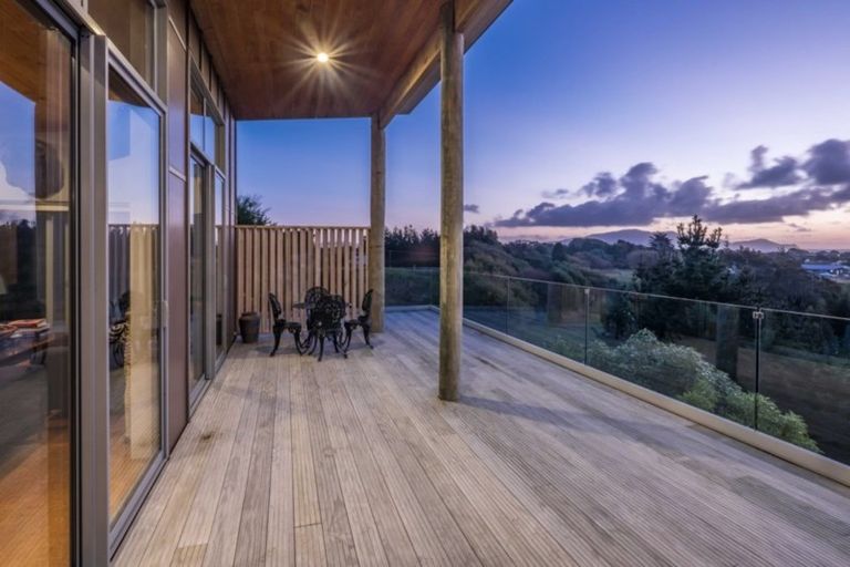 Photo of property in 194 Peka Peka Road, Peka Peka, Waikanae, 5391