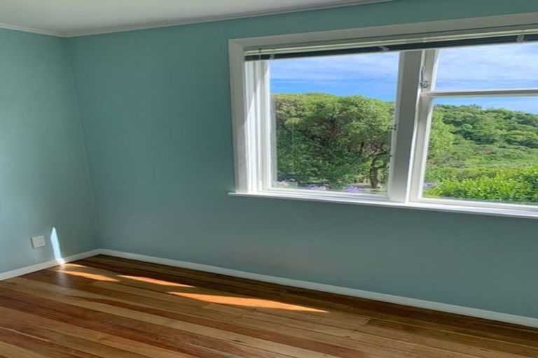 Photo of property in 110 Tireti Road, Titahi Bay, Porirua, 5022