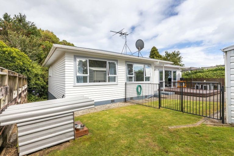 Photo of property in 136a Seaview Road, Westown, New Plymouth, 4310
