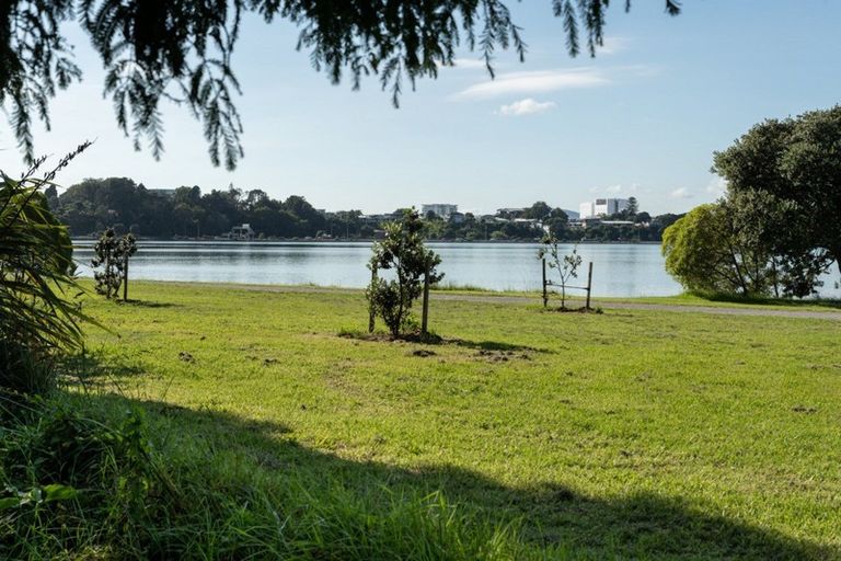Photo of property in 17a Roderick Street, Otumoetai, Tauranga, 3110