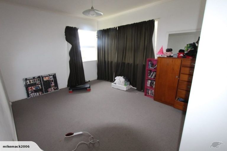 Photo of property in 19 Plumley Crescent, Mangere, Auckland, 2022