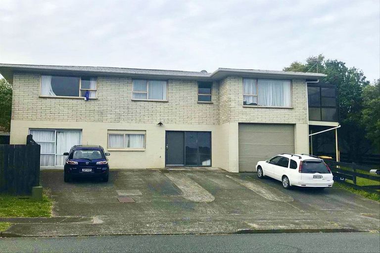 Photo of property in 76 Weatherly Road, Torbay, Auckland, 0630